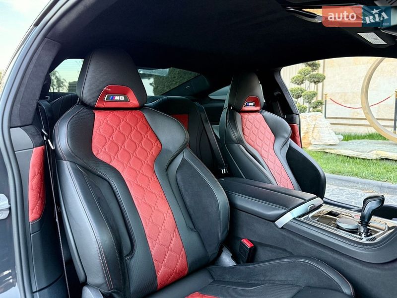 Купе BMW M8 2023 в Львове