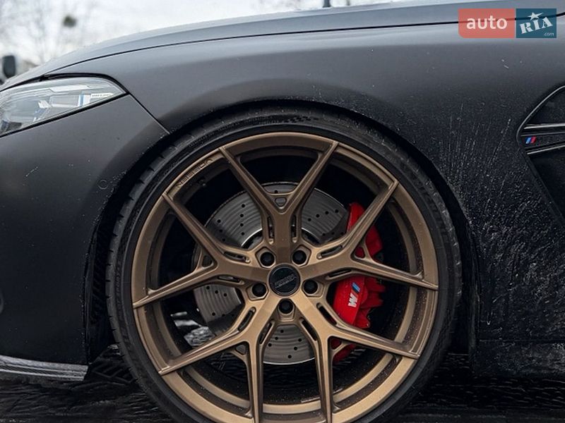 Кабріолет BMW M8 2021 в Львові
