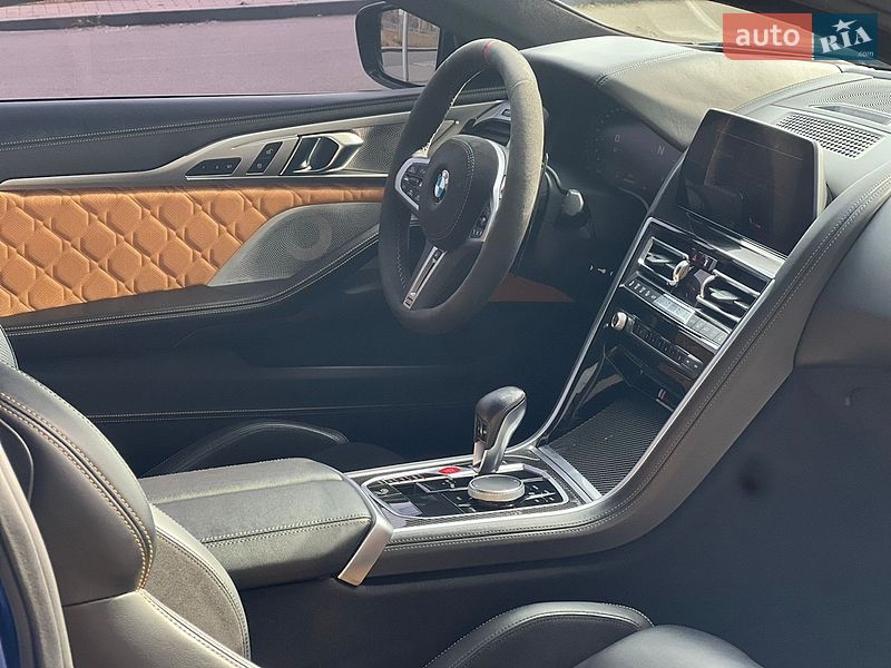 Купе BMW M8 2019 в Києві фото 12 Купе BMW M8 2019 в Києві