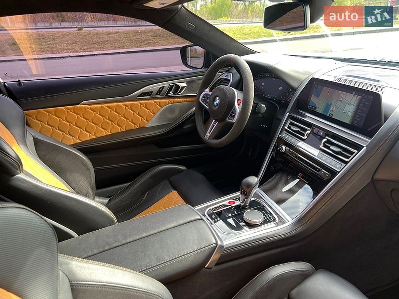 Купе BMW M8 2019 в Києві фото 16 Купе BMW M8 2019 в Києві