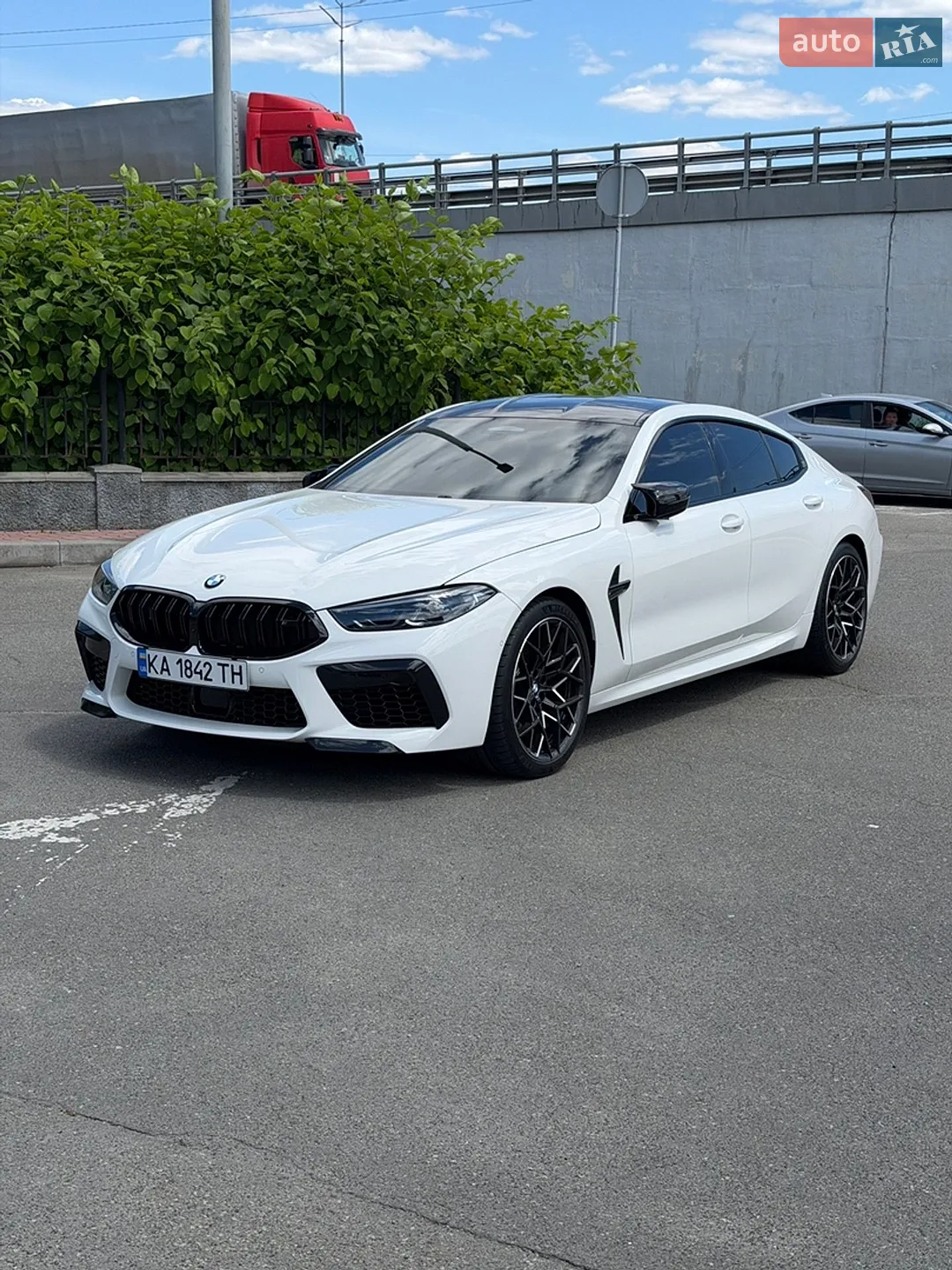 2021 BMW M8 - мініатюра 2