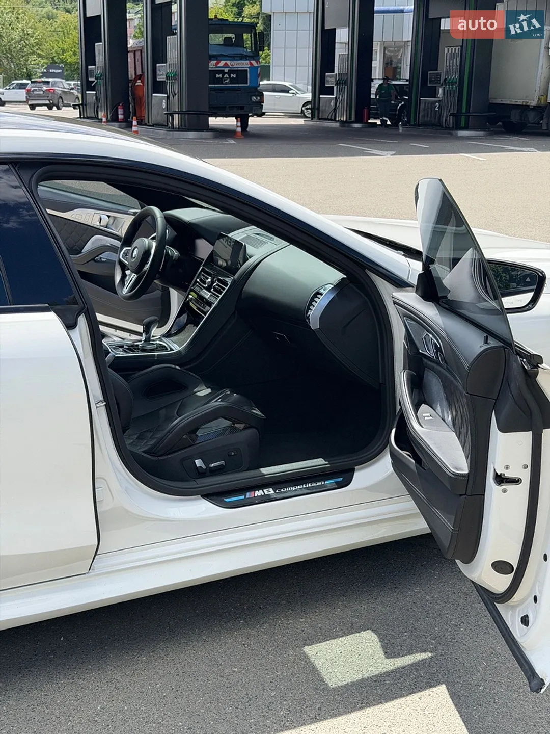 2021 BMW M8 - мініатюра 25