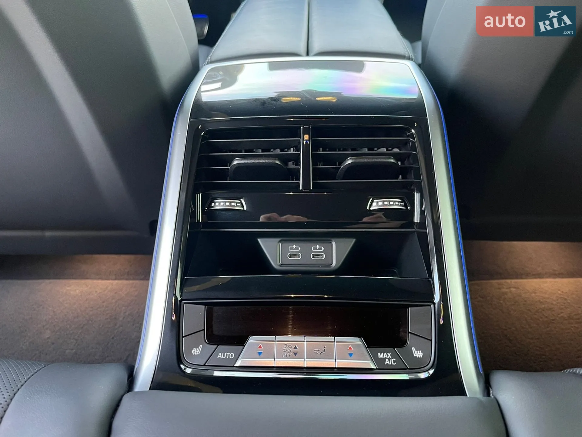 2024 BMW M8 - мініатюра 31