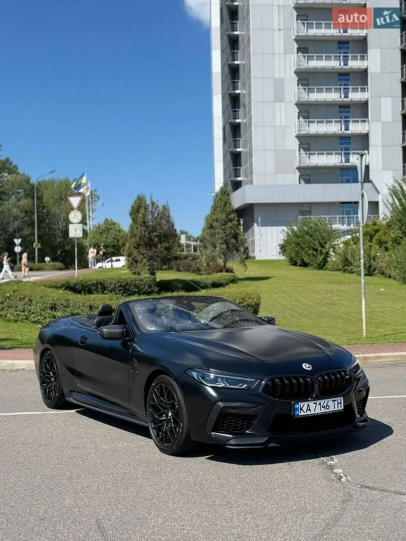 2022 BMW M8 - фото 1