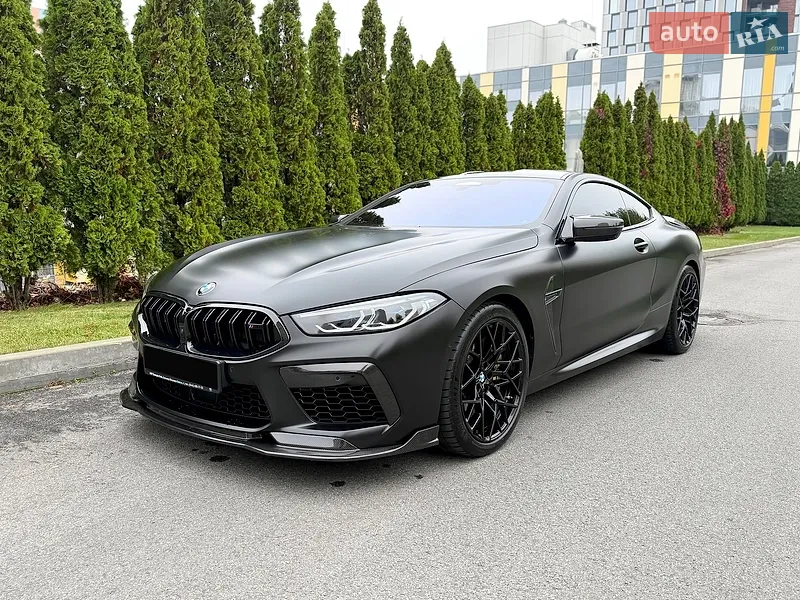 BMW M8 2023