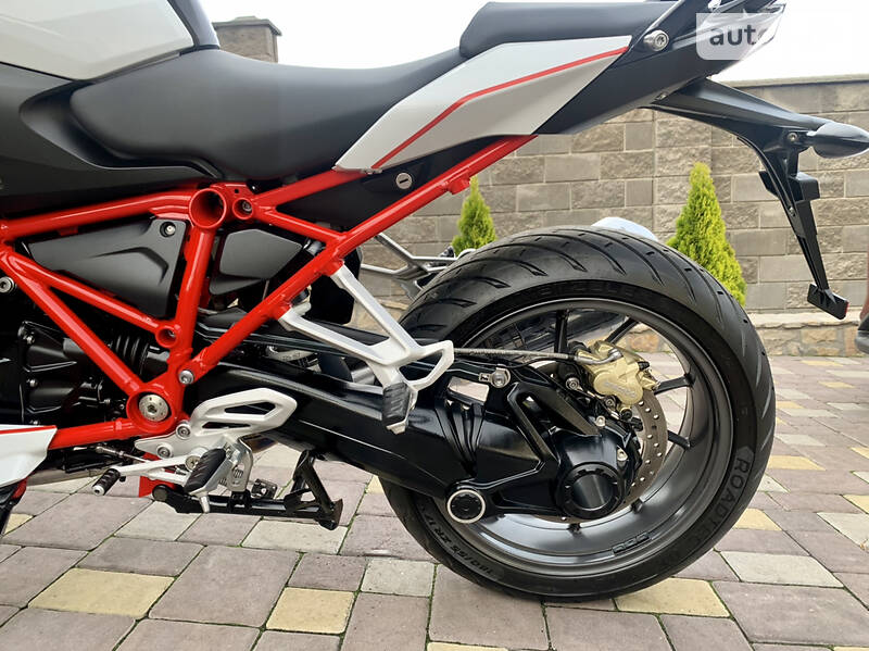 Мотоцикл Без обтекателей (Naked bike) BMW R 1200C 2016 в Ровно