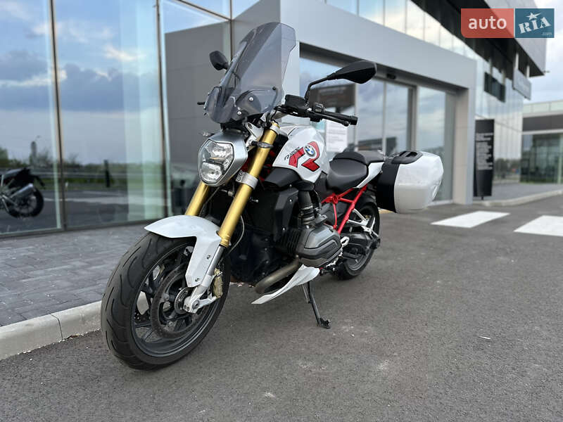 Мотоцикл Спорт-туризм BMW R 1200R 2015 в 