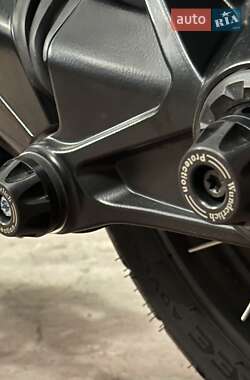 Мотоцикл Многоцелевой (All-round) BMW R 1250GS 2023 в 