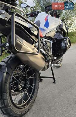 Мотоцикл Многоцелевой (All-round) BMW R 1250GS 2021 в 