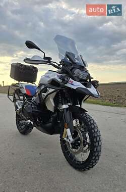 Мотоцикл Многоцелевой (All-round) BMW R 1250GS 2021 в 