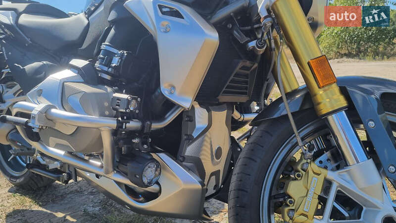 Мотоцикл Без обтекателей (Naked bike) BMW R 1250R 2021 в Горишних Плавнях