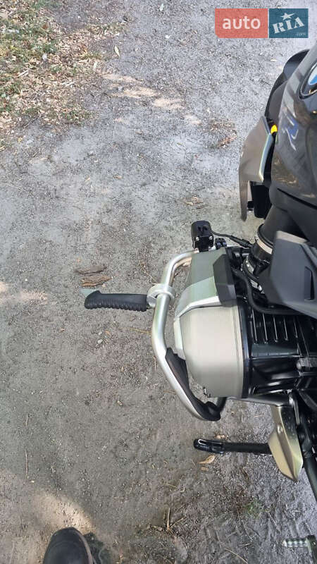 Мотоцикл Без обтекателей (Naked bike) BMW R 1250R 2021 в Горишних Плавнях