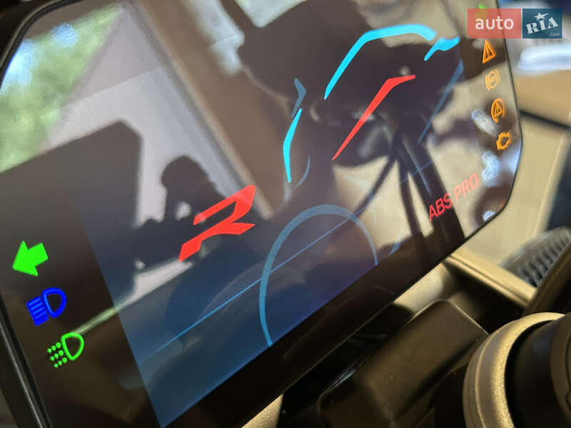 Мотоцикл Без обтекателей (Naked bike) BMW R 1250R 2020 в Киеве