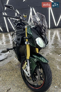 Спортбайк BMW S 1000R 2018 в 