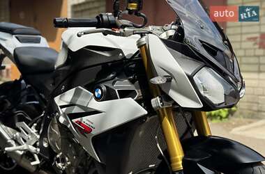 Мотоцикл Без обтікачів (Naked bike) BMW S 1000R 2016 в 