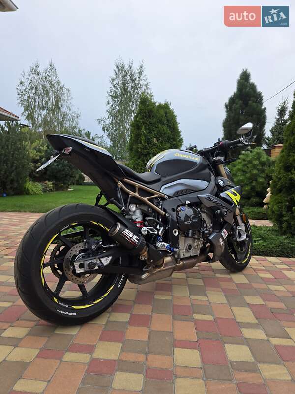 Мотоцикл Без обтекателей (Naked bike) BMW S 1000R 2023 в Днепре фото 6 Мотоцикл Без обтекателей (Naked bike) BMW S 1000R 2023 в Днепре