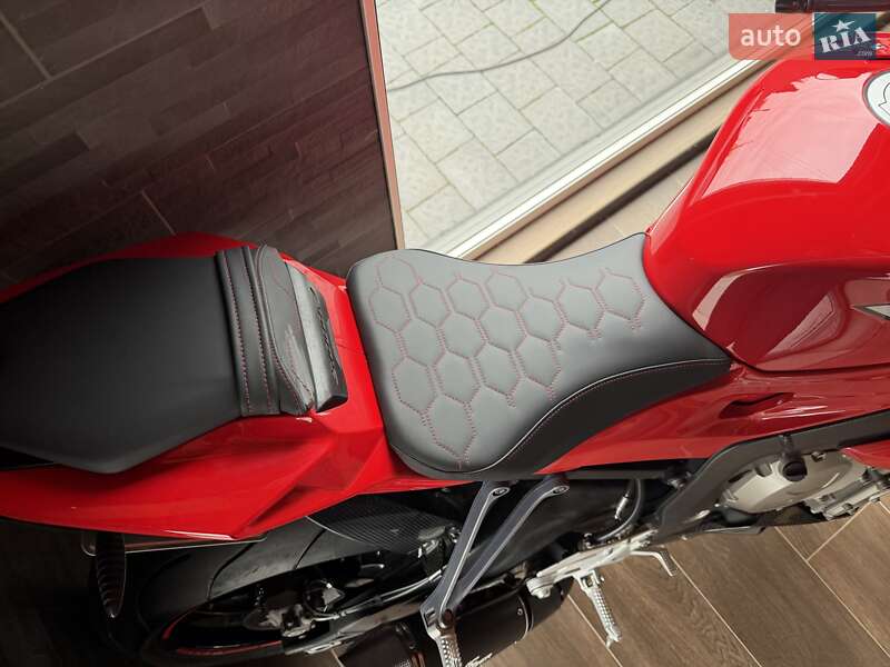 Мотоцикл Без обтекателей (Naked bike) BMW S 1000R 2015 в Львове