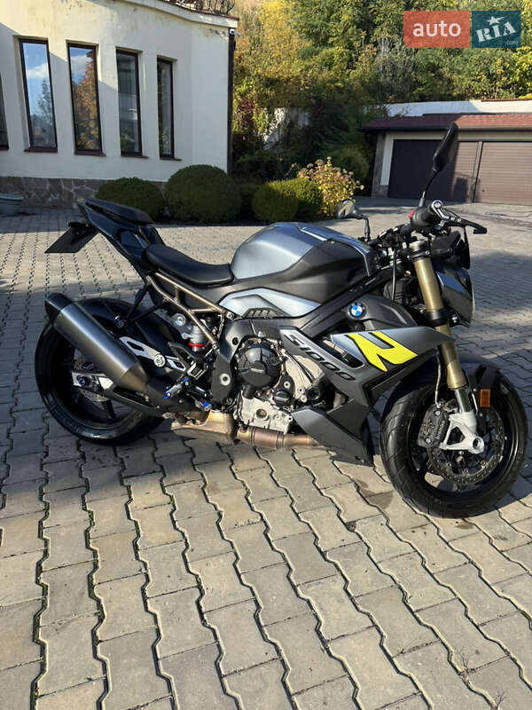 Мотоцикл Без обтекателей (Naked bike) BMW S 1000R 2023 в Киеве