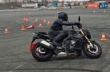 Мотоцикл Без обтікачів (Naked bike) BMW S 1000R 2020 в Львові