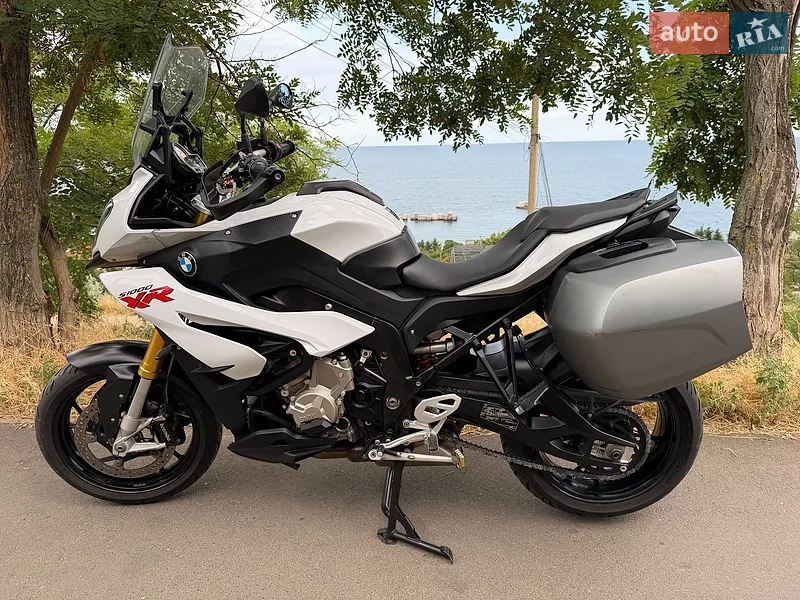 BMW S 1000XR 2016