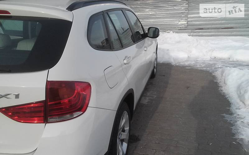 Седан BMW X1 2011 в Полтаве