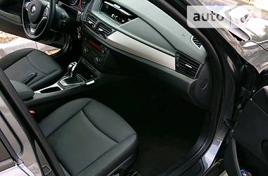 Позашляховик / Кросовер BMW X1 2013 в 