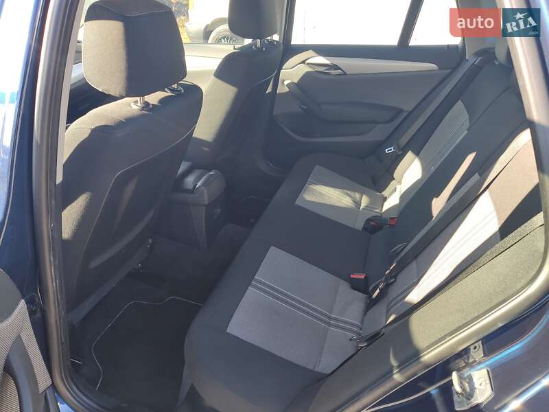 Хетчбек BMW X1 2012 в Чернівцях