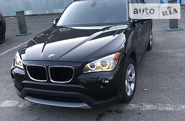 Позашляховик / Кросовер BMW X1 2012 в 