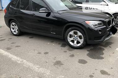 Позашляховик / Кросовер BMW X1 2012 в 