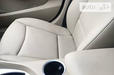 Позашляховик / Кросовер BMW X1 2014 в 
