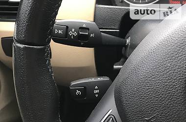 Позашляховик / Кросовер BMW X1 2014 в 
