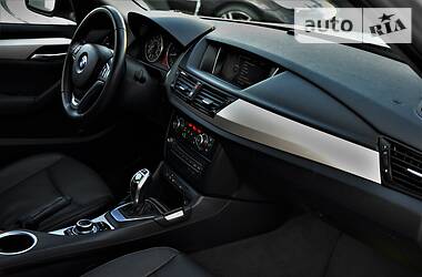 Позашляховик / Кросовер BMW X1 2015 в 