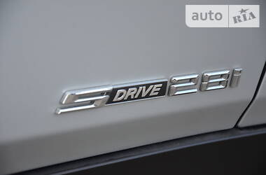 Позашляховик / Кросовер BMW X1 2015 в 