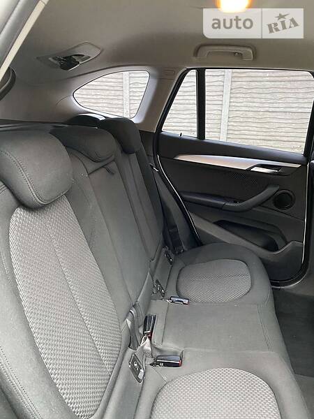 Позашляховик / Кросовер BMW X1 2016 в Києві