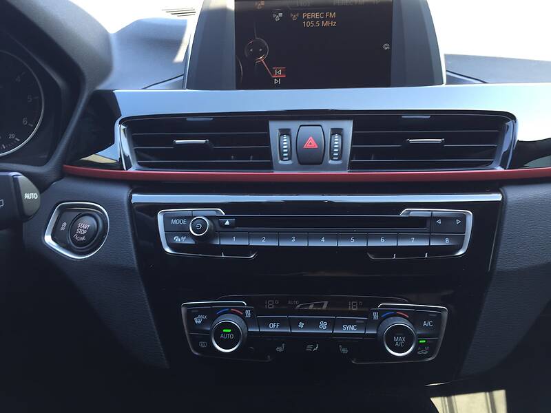 Позашляховик / Кросовер BMW X1 2017 в Києві