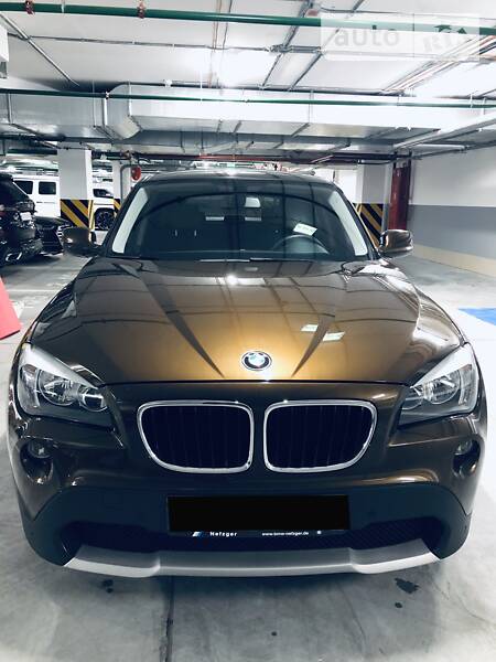 Позашляховик / Кросовер BMW X1 2011 в Києві