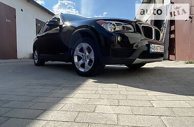 Позашляховик / Кросовер BMW X1 2012 в 