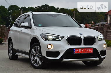 Внедорожник / Кроссовер BMW X1 2016 в Ровно