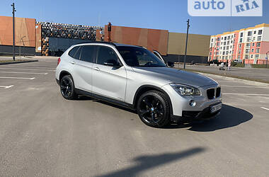 Внедорожник / Кроссовер BMW X1 2013 в Ровно