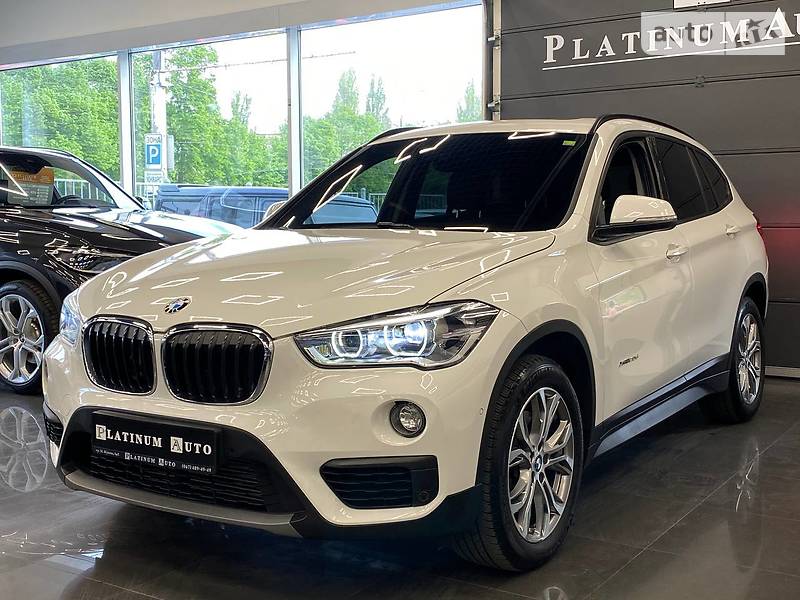 Внедорожник / Кроссовер BMW X1 2015 в Одессе