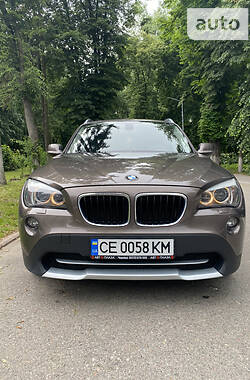 Внедорожник / Кроссовер BMW X1 2011 в Черновцах