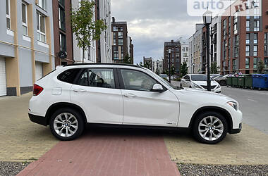 Внедорожник / Кроссовер BMW X1 2012 в Киеве