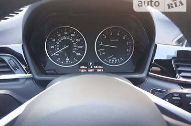 Позашляховик / Кросовер BMW X1 2017 в 