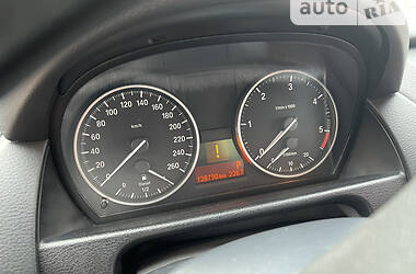 Внедорожник / Кроссовер BMW X1 2010 в Токмаке