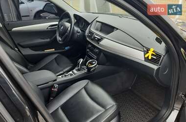 Внедорожник / Кроссовер BMW X1 2013 в 