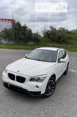 Внедорожник / Кроссовер BMW X1 2013 в Львове