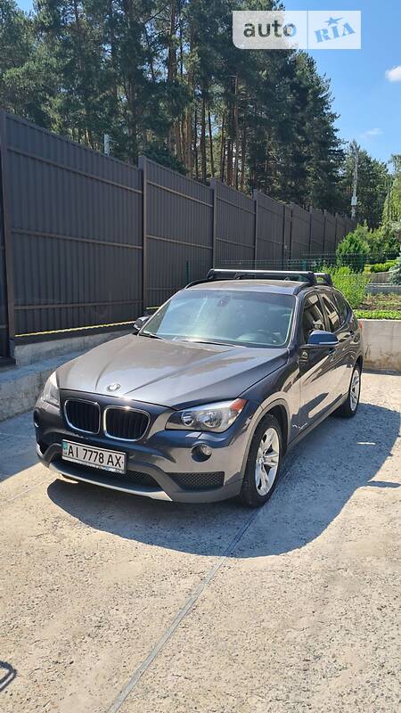 Позашляховик / Кросовер BMW X1 2013 в 