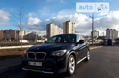 Позашляховик / Кросовер BMW X1 2010 в Києві