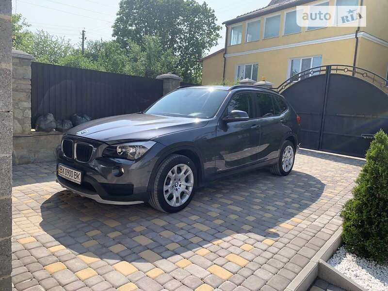 Внедорожник / Кроссовер BMW X1 2014 в Каменец-Подольском