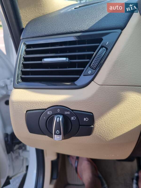 Позашляховик / Кросовер BMW X1 2013 в Києві фото 32 Позашляховик / Кросовер BMW X1 2013 в Києві